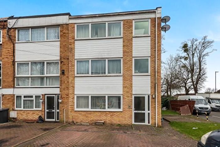 1 Bedroom Flat To Rent In Slough, Berkshire, SL3