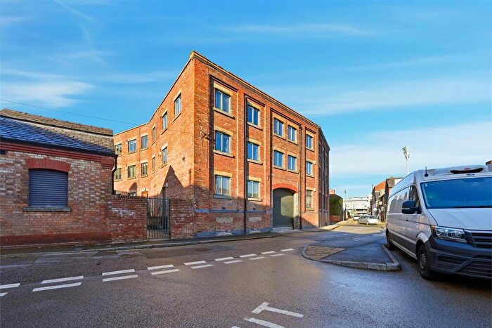 2 Bedroom Apartment For Sale In Townley Street, Macclesfield, SK11