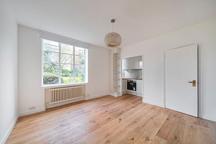 Studio To Rent In Willesden Lane, London, NW6