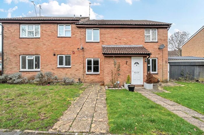 2 Bedroom Terraced House For Sale In Galloway Close, Swindon, SN5