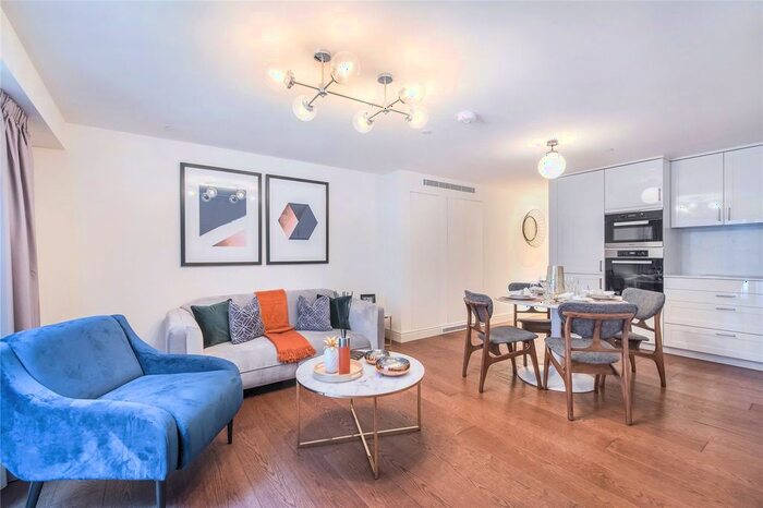 2 Bedroom Flat To Rent In Richmond Buildings, Dean Street, Soho, London, W1D