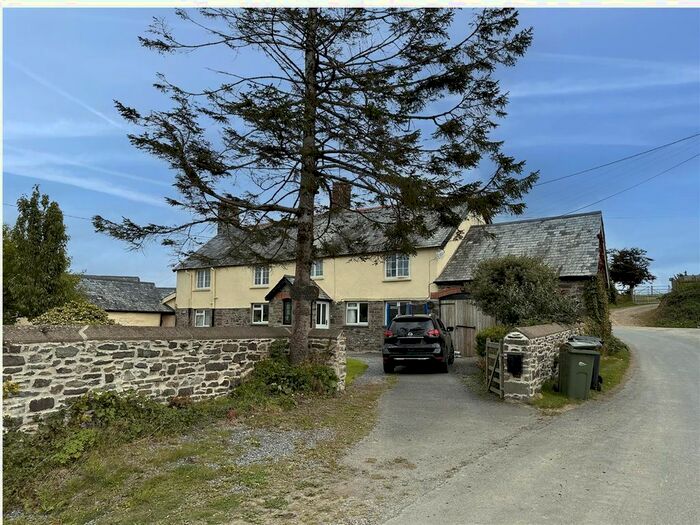 4 Bedroom Detached House For Sale In South Molton, EX36