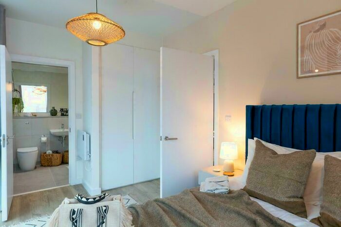 3 Bedroom Flat To Rent In Flat, Kangaroo Works, Rockingham Street, Sheffield, S1