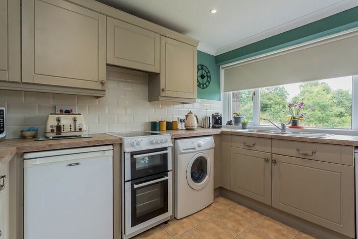 2 Bedroom Flat For Sale In Lachlan Crescent, Erskine, PA8