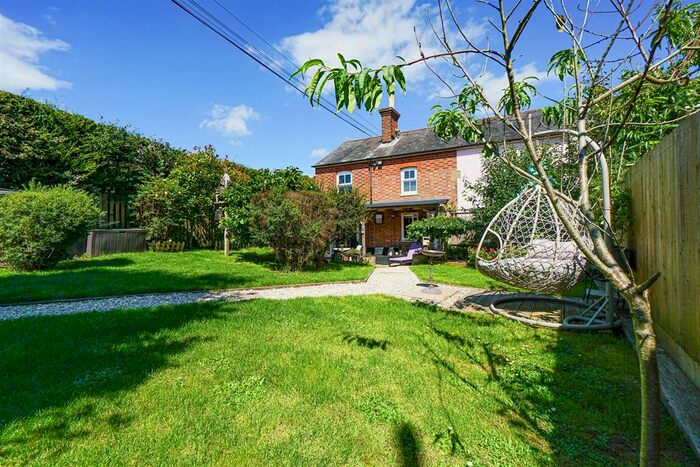 3 Bedroom Semi-Detached House For Sale In Butchers Lane, Three Oaks, Hastings, TN35