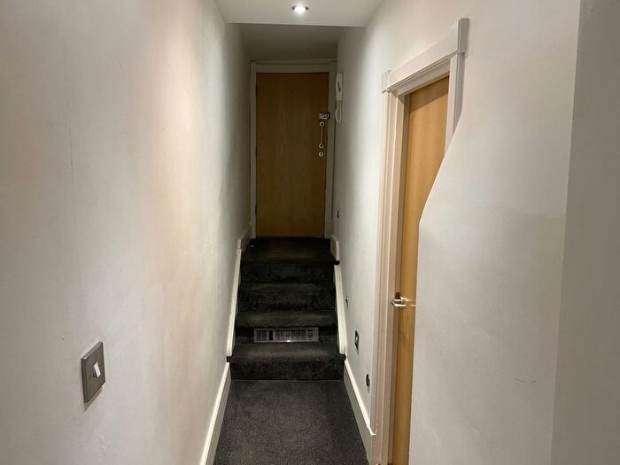 1 Bedroom Flat To Rent In Chamberlain House, High Street, Coleshill, B46