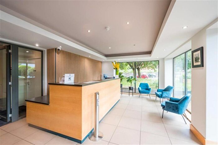 2 Bedroom Apartment To Rent In St William's Court, King's Cross, Islington, Gifford Street, London, N1