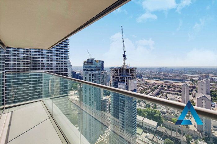3 Bedroom Flat For Sale In Marsh Wall, London, E14