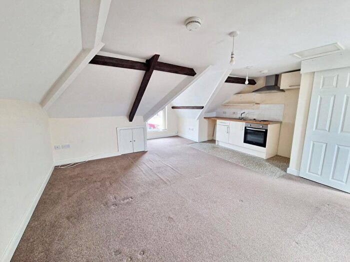 1 Bedroom Apartment For Sale In Coychurch Road, Pencoed, Bridgend, CF35