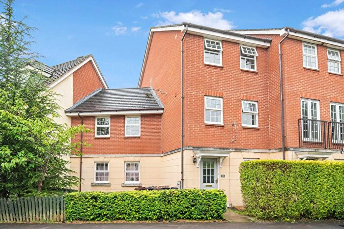 6 Bedroom Town House For Sale In Berry Way, Andover, SP10