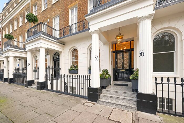 2 Bedroom Flat For Sale In Eaton Square, London, SW1W