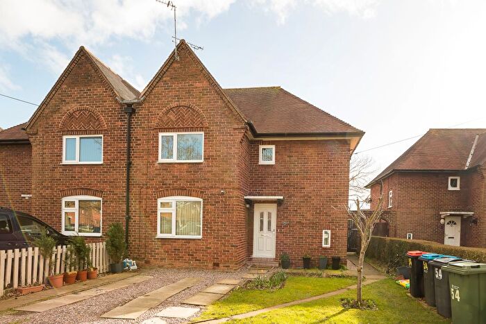 3 Bedroom Semi-Detached House For Sale In Circular Drive, Chester, CH4