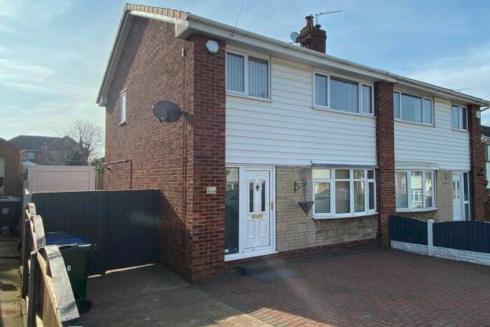 3 Bedroom Property To Rent In Ormsby Close, Doncaster, DN4