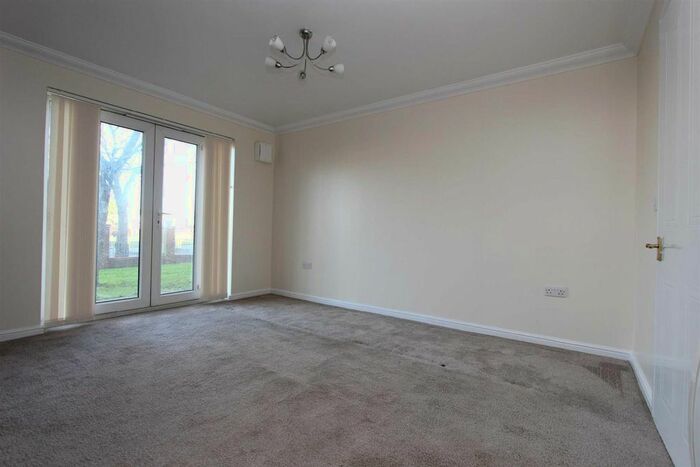 2 Bedroom Flat To Rent In Ridley Close, Barking, IG11
