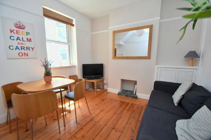 3 Bedroom Property To Rent In Hirwain Street, Cathays, Cardiff CF24