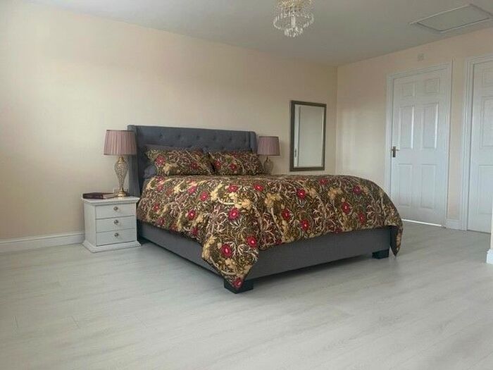 3 Bedroom Property To Rent In Dunvant Road, Swindon, SN25