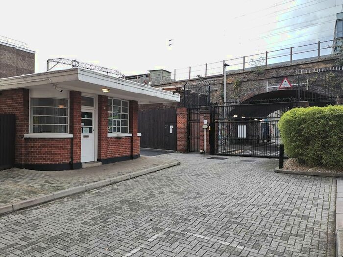 2 Bedroom Flat To Rent In Sunlight Square, Bethnal Green, London, E2