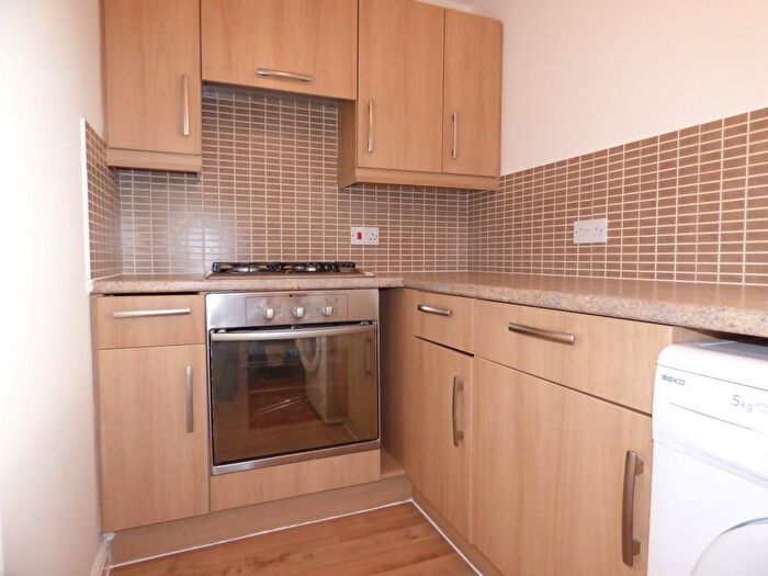 2 Bedroom Apartment To Rent In Orchid Close, Sundon Park, Luton, LU3