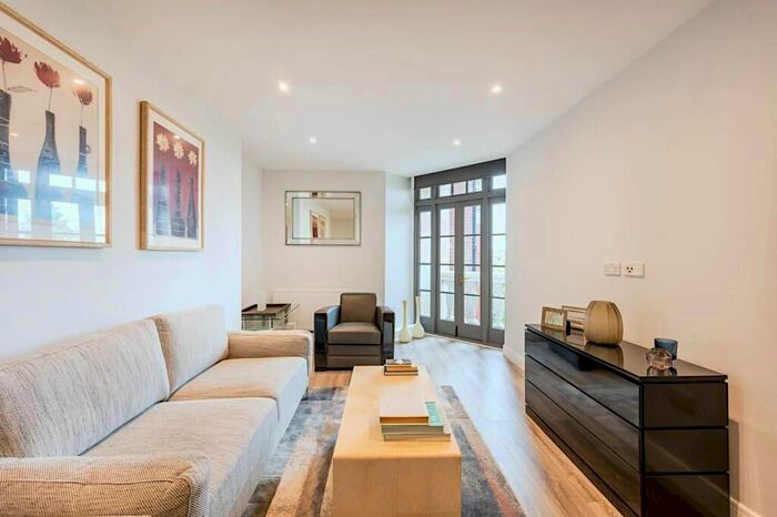 3 Bedroom Flat To Rent In Clive Court, Maida Vale, Maida Vale, London, W9