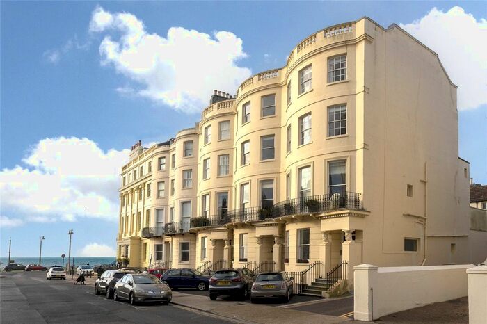 3 Bedroom Flat To Rent In Lansdowne Place, Hove, BN3