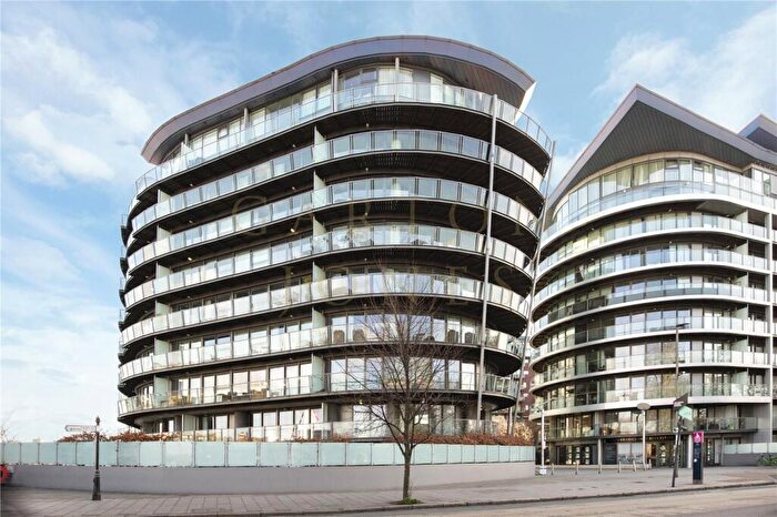2 Bedroom Apartment To Rent In Centurion Building, Queenstown Road, London, SW11