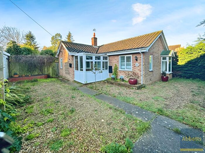4 Bedroom Bungalow To Rent In Rollesby Gardens, NR29