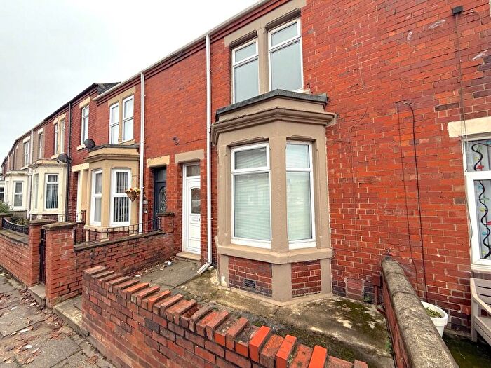 3 Bedroom Terraced House For Sale In Dunston Road, Gateshead, Tyne And Wear, NE11