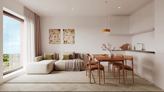 2 Bedroom Apartment For Sale In Crown Street, Bolton, Greater Manchester, BL1