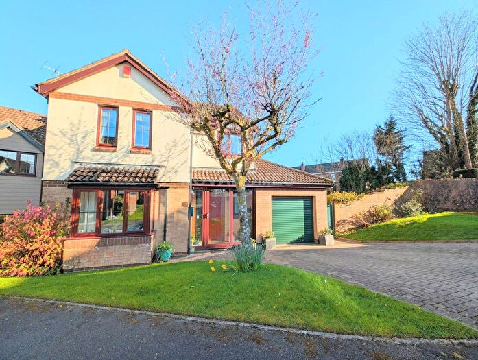 4 Bedroom Detached House For Sale In Frensham Gardens, Glenholt, PL6