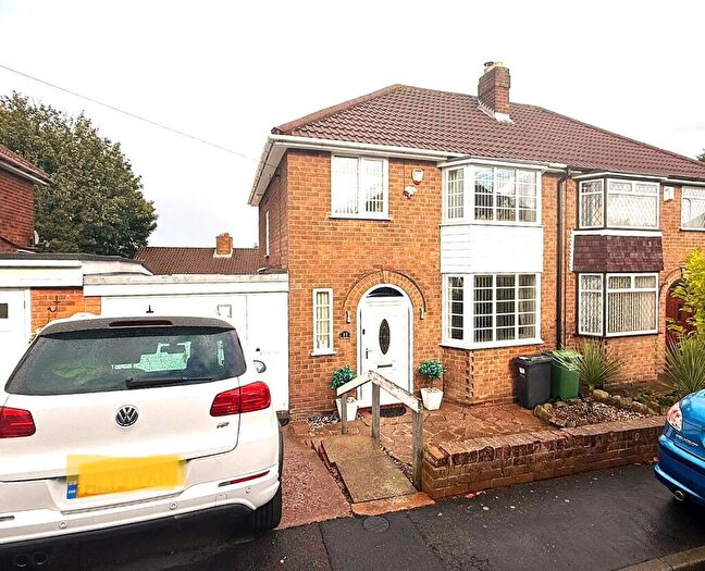3 Bedroom Semi-Detached House For Sale In The Paddock, Upper Gornal, DY3
