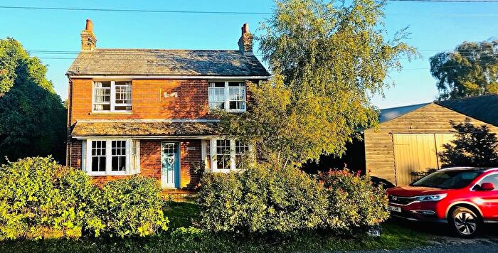 3 Bedroom Detached House For Sale In Durlock Road, Ash, CT3