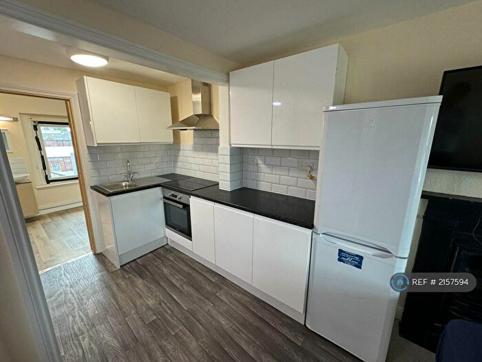 1 Bedroom Flat To Rent In Harpur Street, Bedford, MK40
