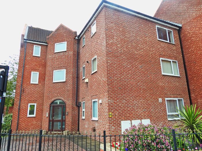 2 Bedroom Apartment To Rent In Lawson Court, High Street, HU1