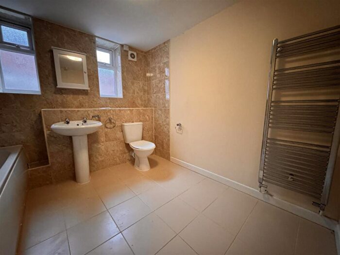 1 Bedroom Maisonette To Rent In B High Street Dosthill, B77