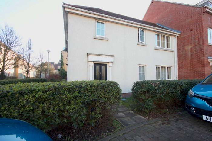 4 Bedroom Semi-Detached House To Rent In Bobbin Road, Norwich, NR3