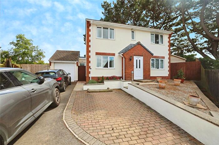 3 Bedroom Detached House For Sale In East Ridge View, Bideford, Devon, EX39