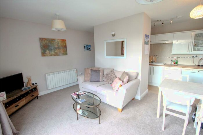 1 Bedroom Flat To Rent In The Beeches, West Didsbury, M20