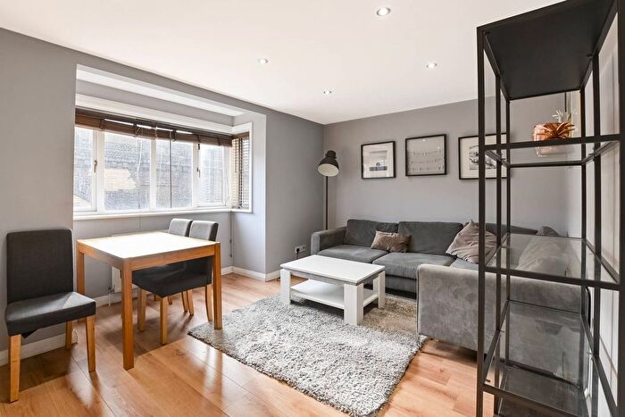 1 Bedroom Flat To Rent In Brixton Station Road, Brixton, London, SW9