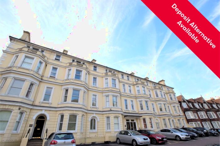 2 Bedroom Flat To Rent In Grantley Court, - London Road, Tunbridge Wells, Kent, TN1