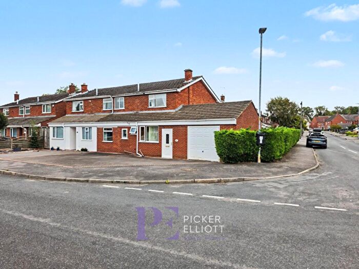 3 Bedroom Semi-Detached House For Sale In Station Road, Higham-On-The-Hill, CV13