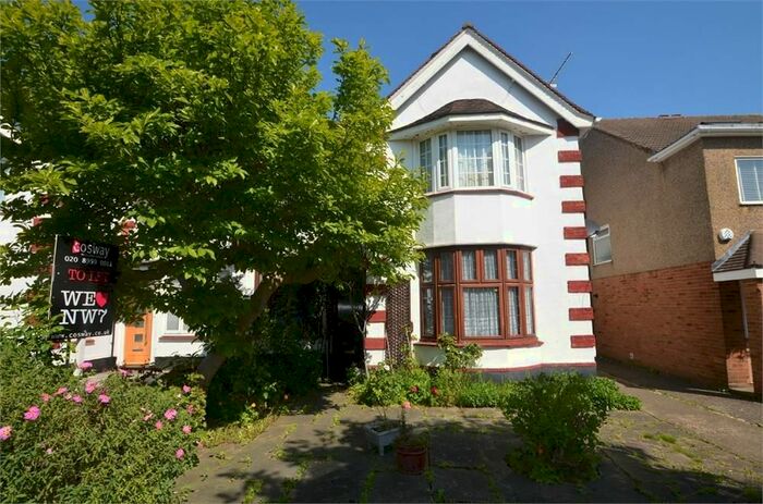 2 Bedroom Flat To Rent In Sylvan Avenue, Mill Hill, NW7