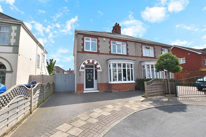3 Bedroom Semi-Detached House For Sale In Lime Tree Avenue, Scartho, Grimsby, DN33
