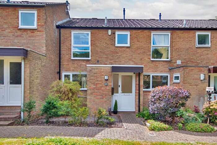 3 Bedroom Terraced House For Sale In Ayelands, New Ash Green, Longfield, Kent, DA3