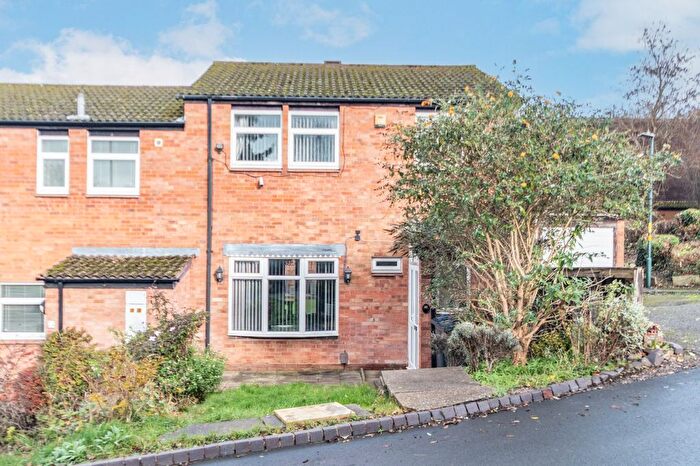 4 Bedroom End Terrace House For Sale In Selcombe Way, Birmingham, West Midlands, B38