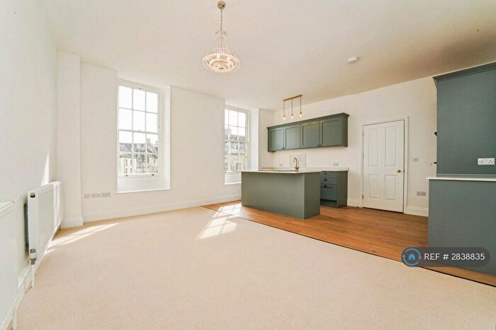 2 Bedroom Flat To Rent In New Church St, Tetbury, GL8