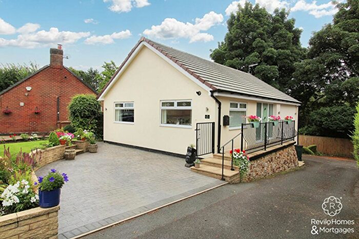2 Bedroom Detached Bungalow For Sale In Glenmore Close, Bamford, OL11