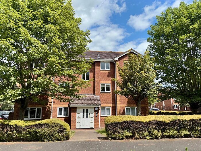 2 Bedroom Flat To Rent In Oxbridge Way, Tamworth, B79