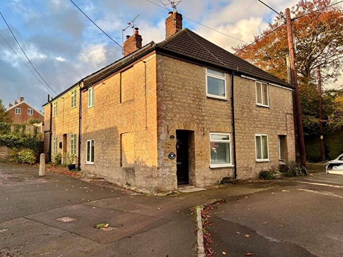 2 Bedroom Cottage For Sale In Lang Road, Crewkerne - No Onward Chain, TA18