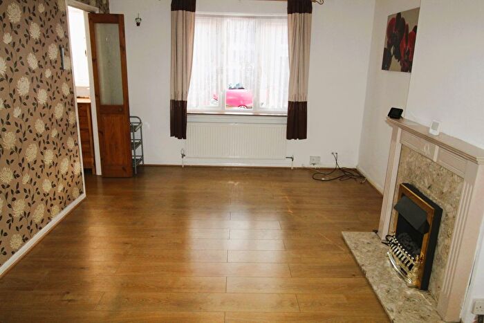 3 Bedroom Terraced House To Rent In Almond Avenue, West Drayton, UB7