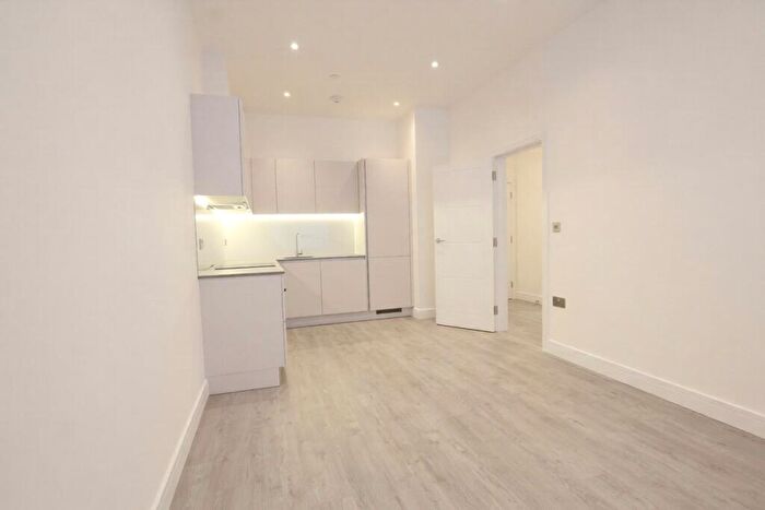 1 Bedroom Apartment To Rent In Silbury Boulevard, Milton Keynes, Buckinghamshire, MK9